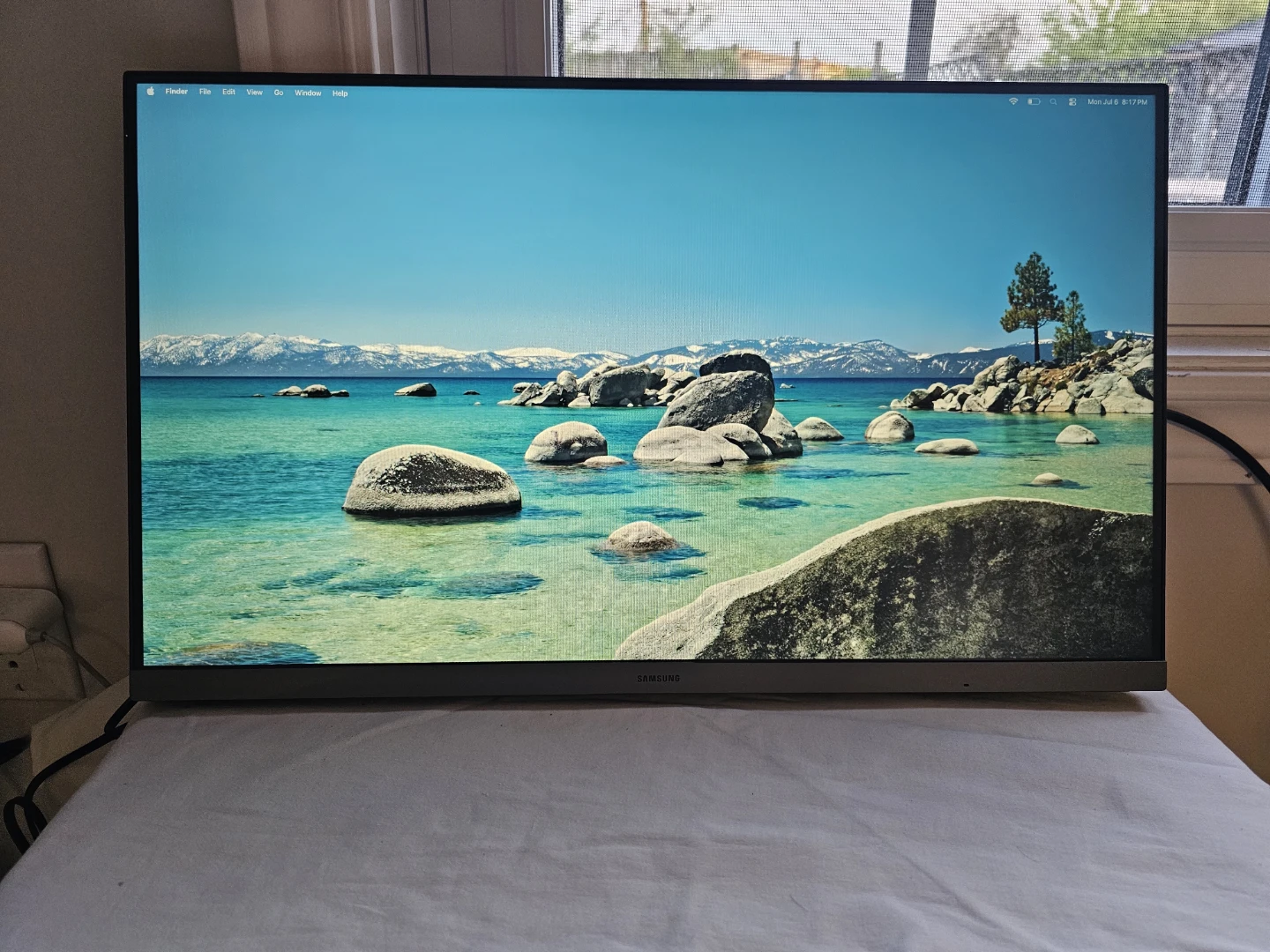 Samsung Essential Monitor S3 24" - Includes Box & Cables