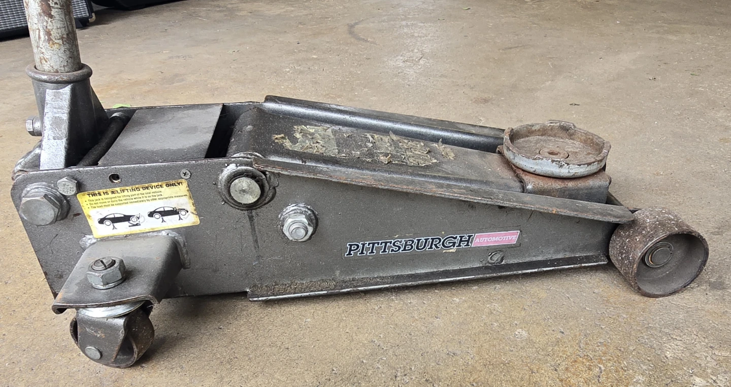 Pittsburgh 3 Ton Hydraulic Floor Jack & 2 Jack Stands - photo 4