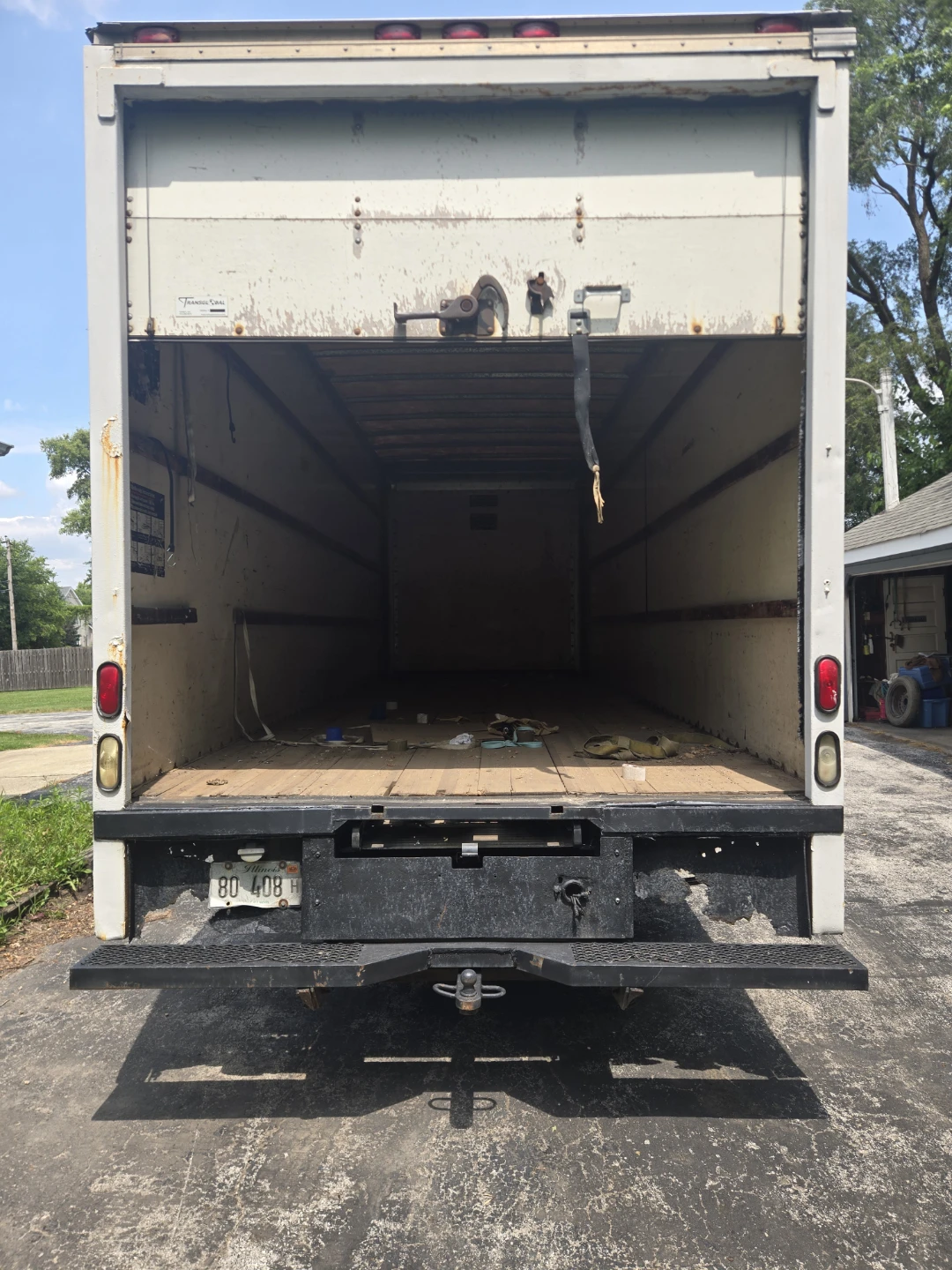 GMC Box Truck M&M Movers - photo 3