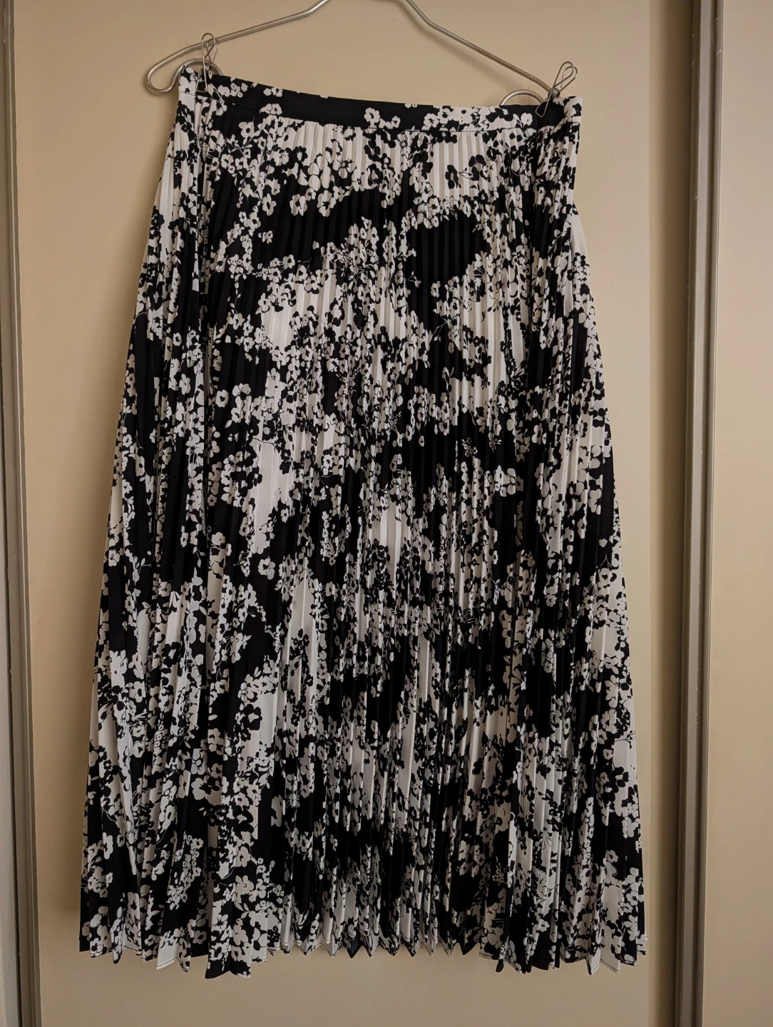 CLUB MONACO skirt