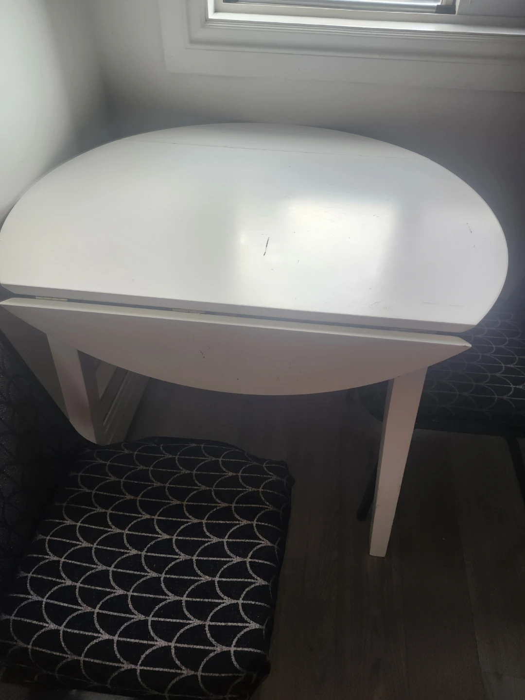 White Drop Leaf Dining Table - photo 2