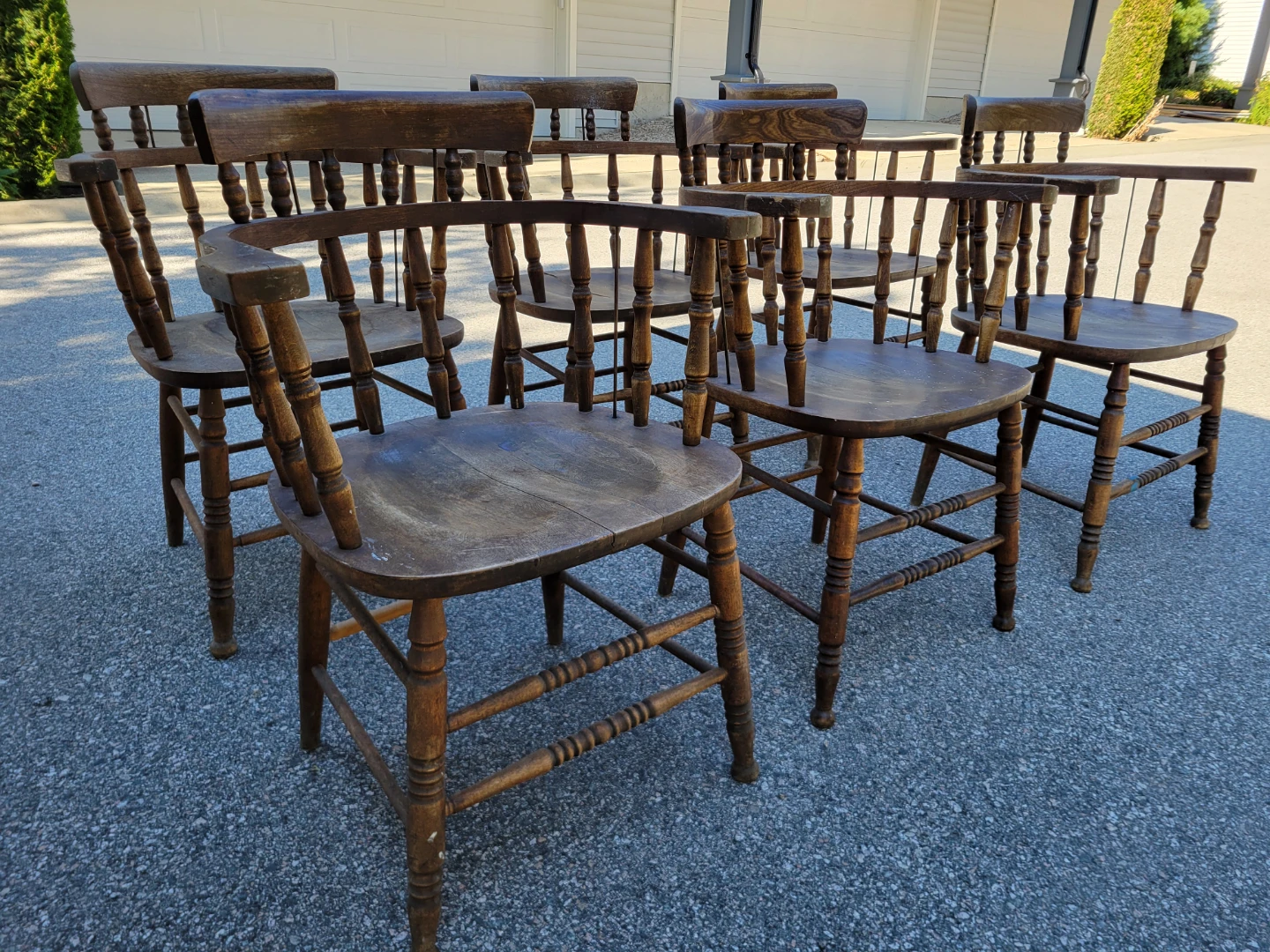 Beautiful Vintage Solid Wood Captain’s Chairs – Rustic style. - photo 3