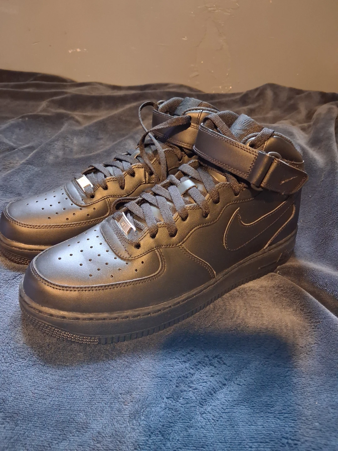 Nike Air Force 1 Mid Men's Shoes
