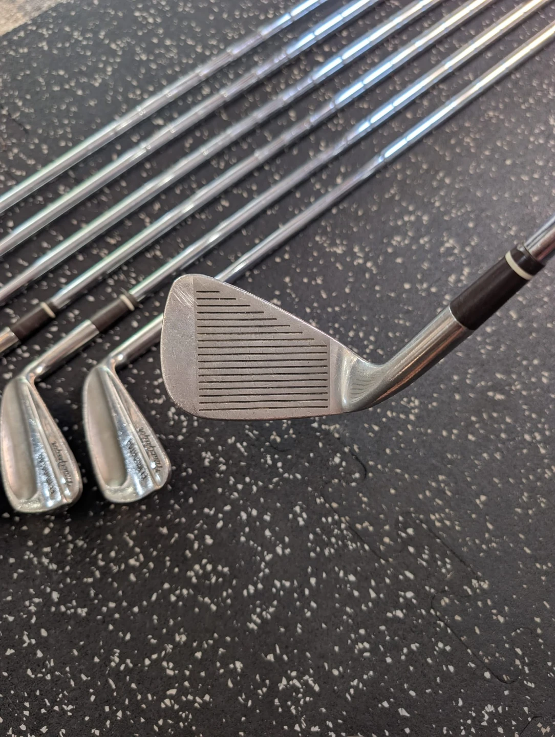Right handed MacGregor Eliminator Golf club Irons - photo 3