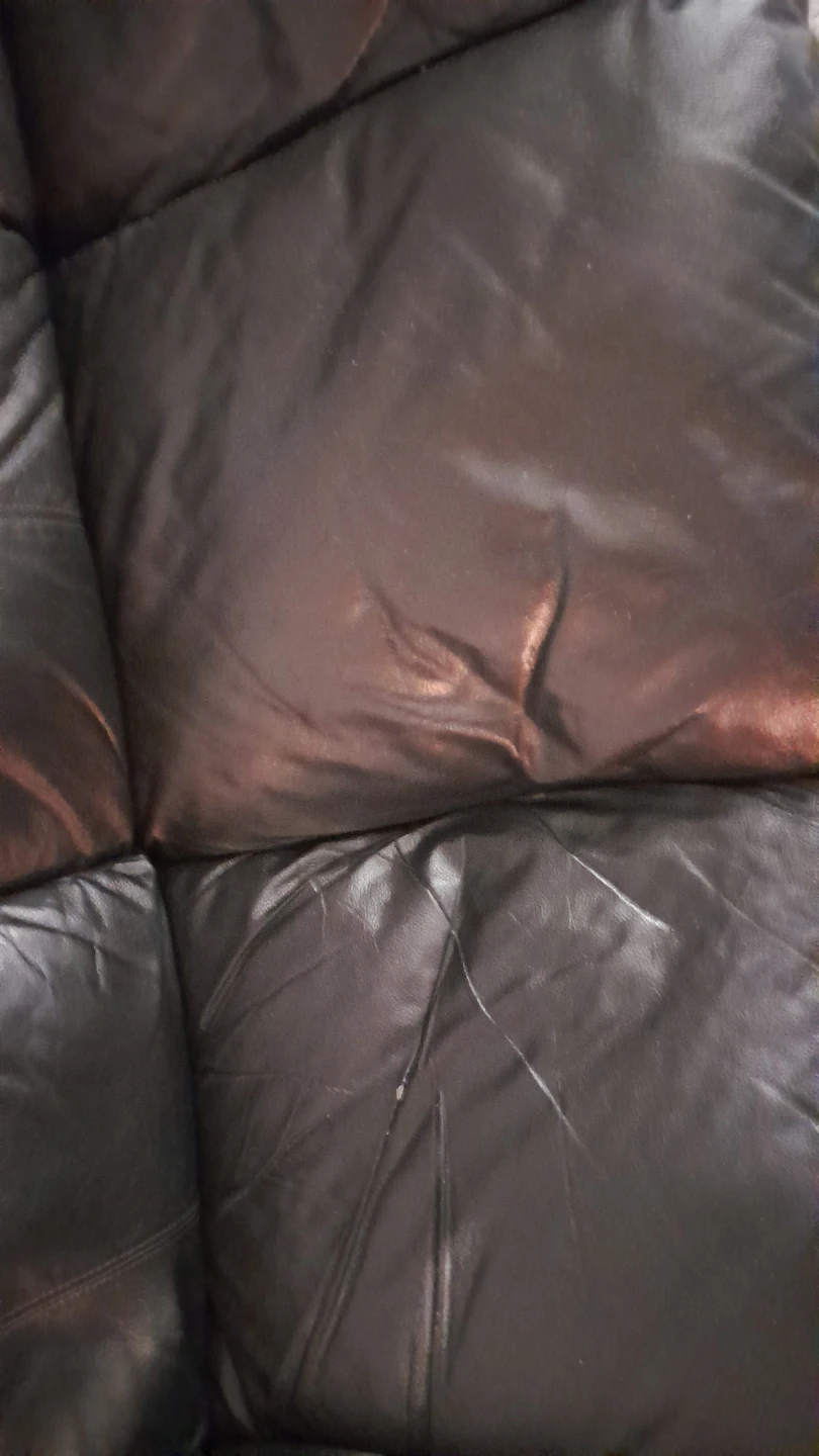 Black leather couch and loveseat combination - photo 4