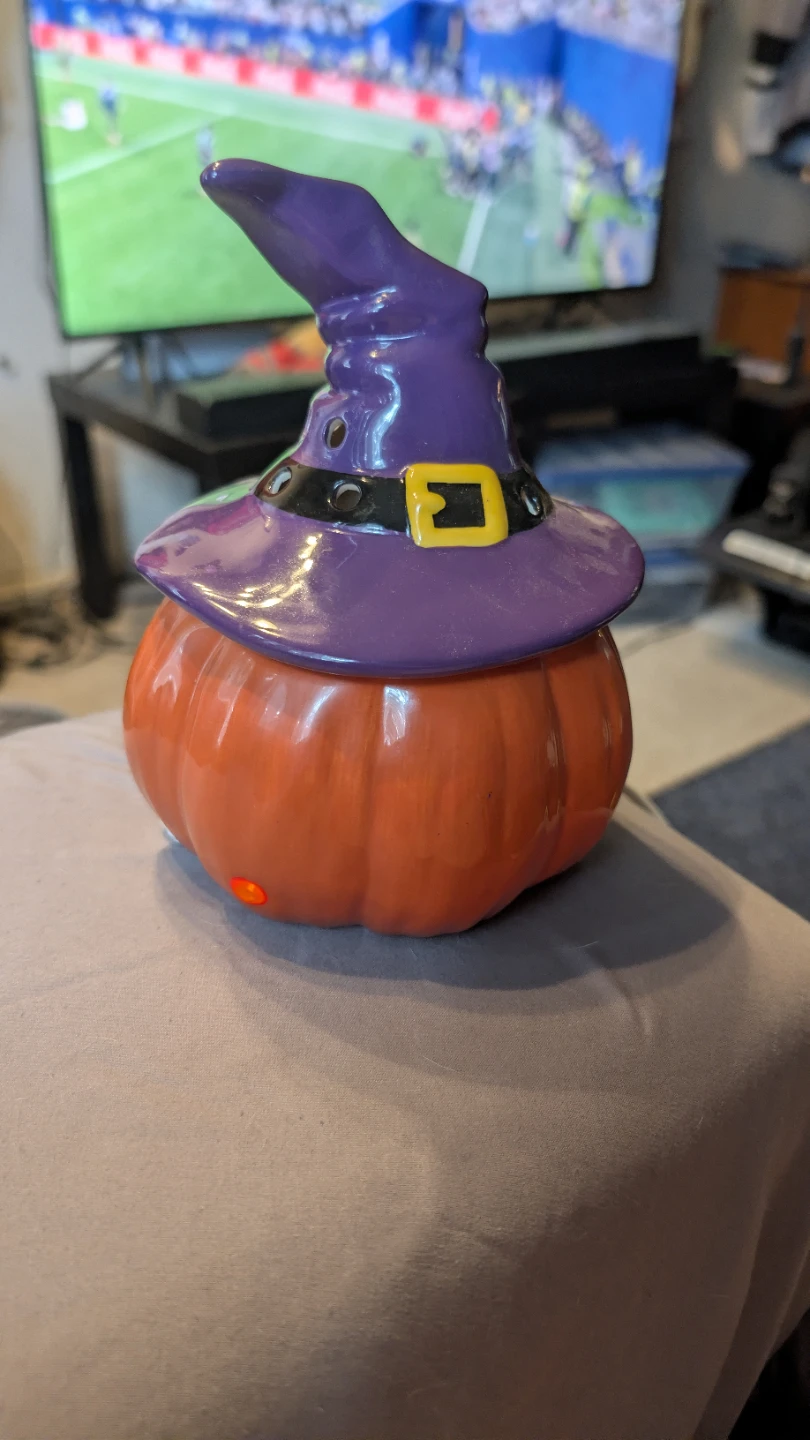 Retired Scentsy Bewitched Jack-o'-lantern Warmer - photo 3