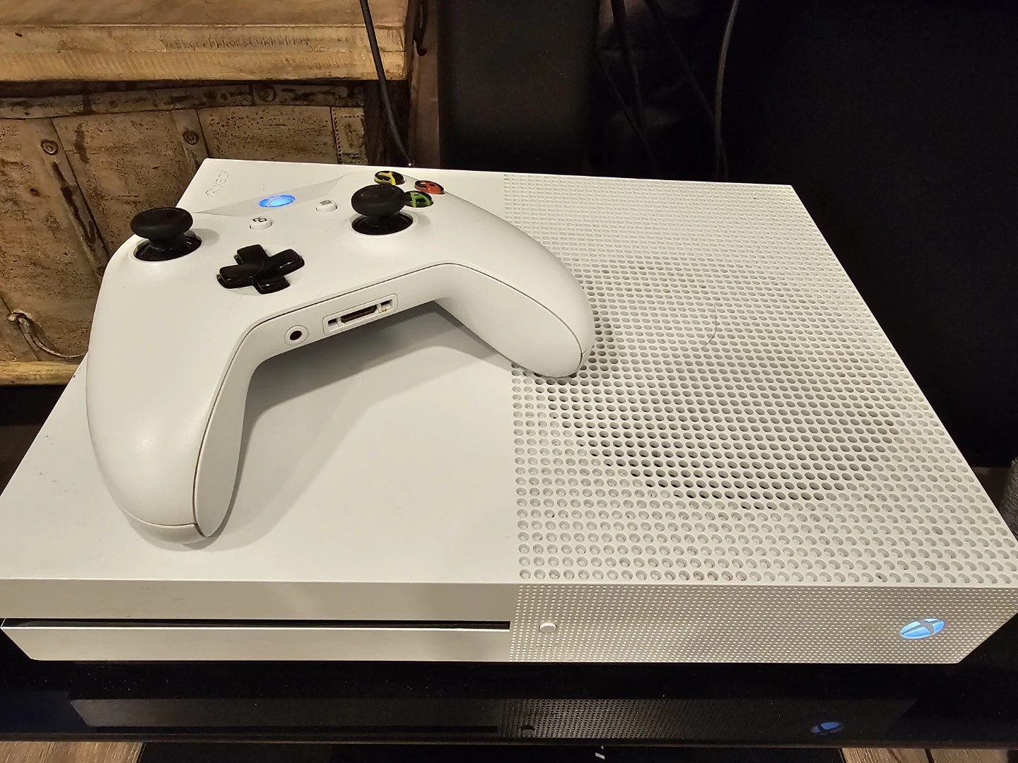 Xbox One S Console with Controller
