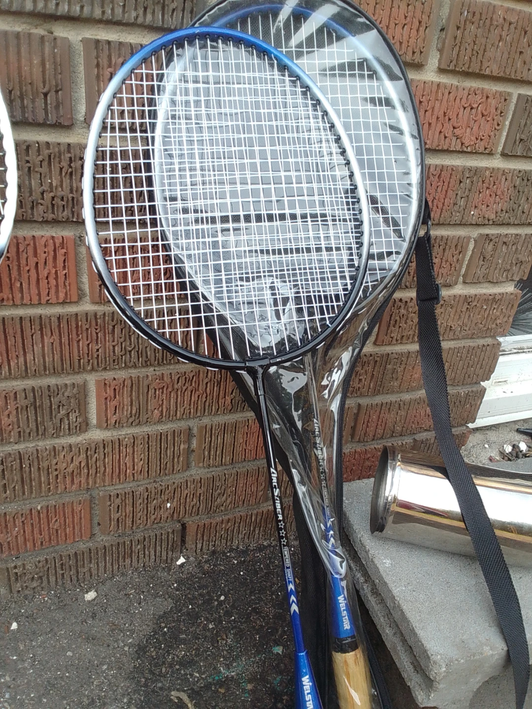 Sierra and Yonex Badminton Rackets with Covers - photo 3