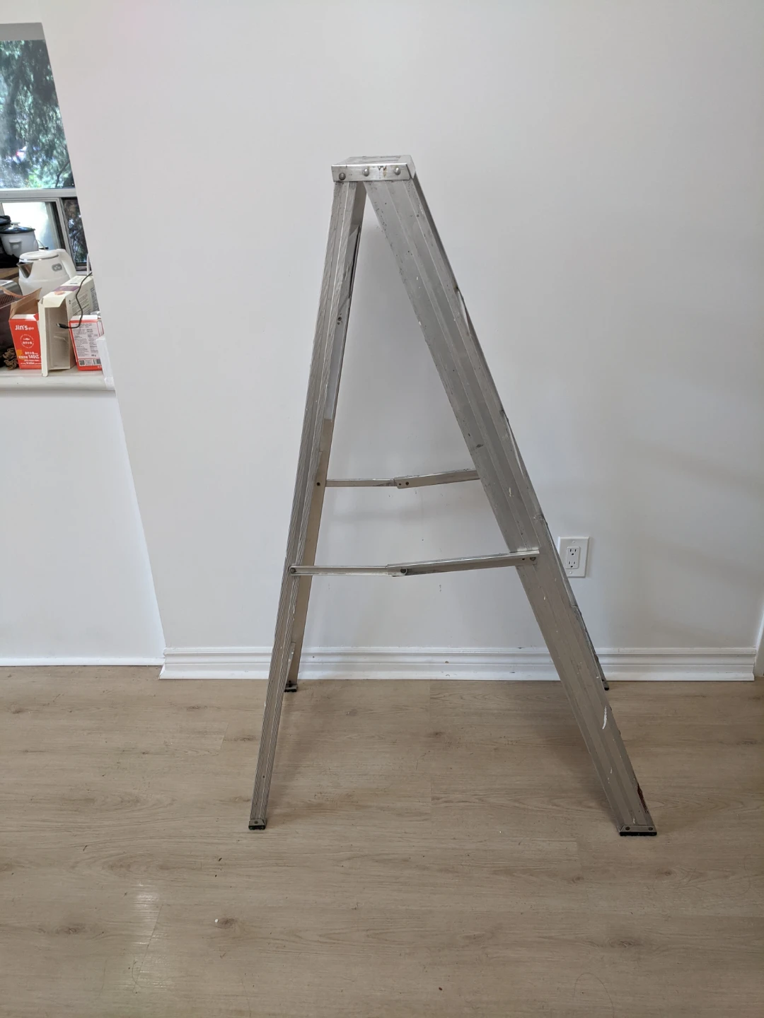 Aluminum Step Ladder - photo 2