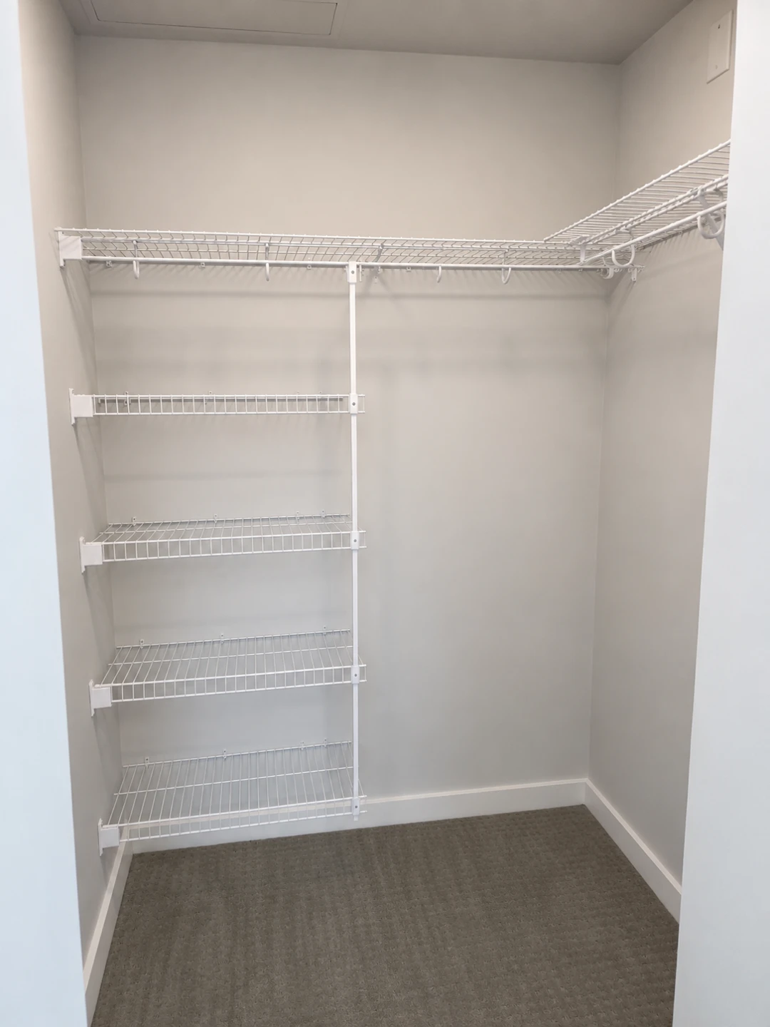 Master room rent at Gilmore station - photo 4