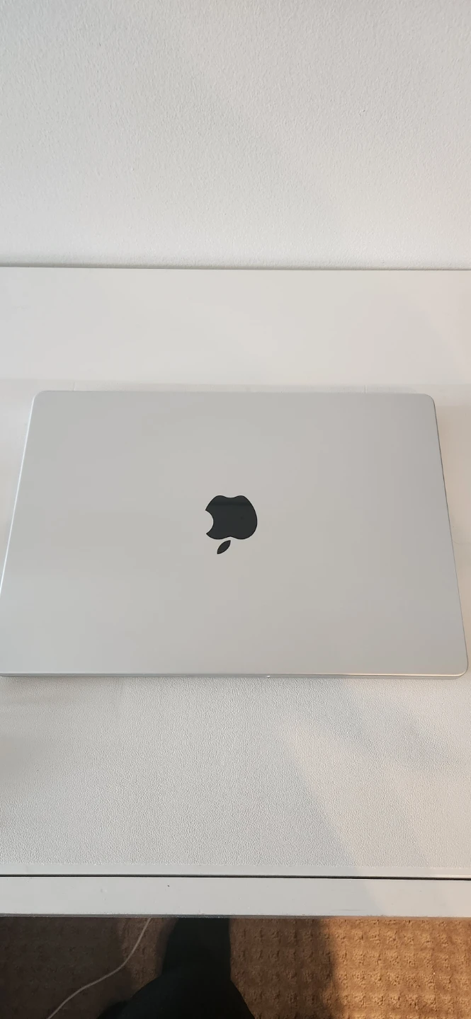 Apple MacBook Pro 14-inch M3 1 TB - photo 4