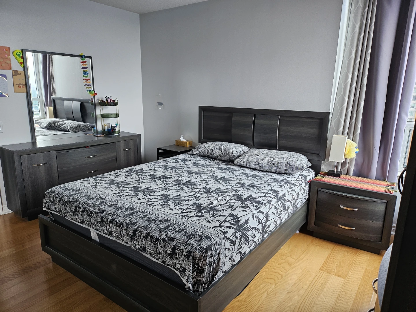 4-Piece Dark Grey Wood Bedroom Set