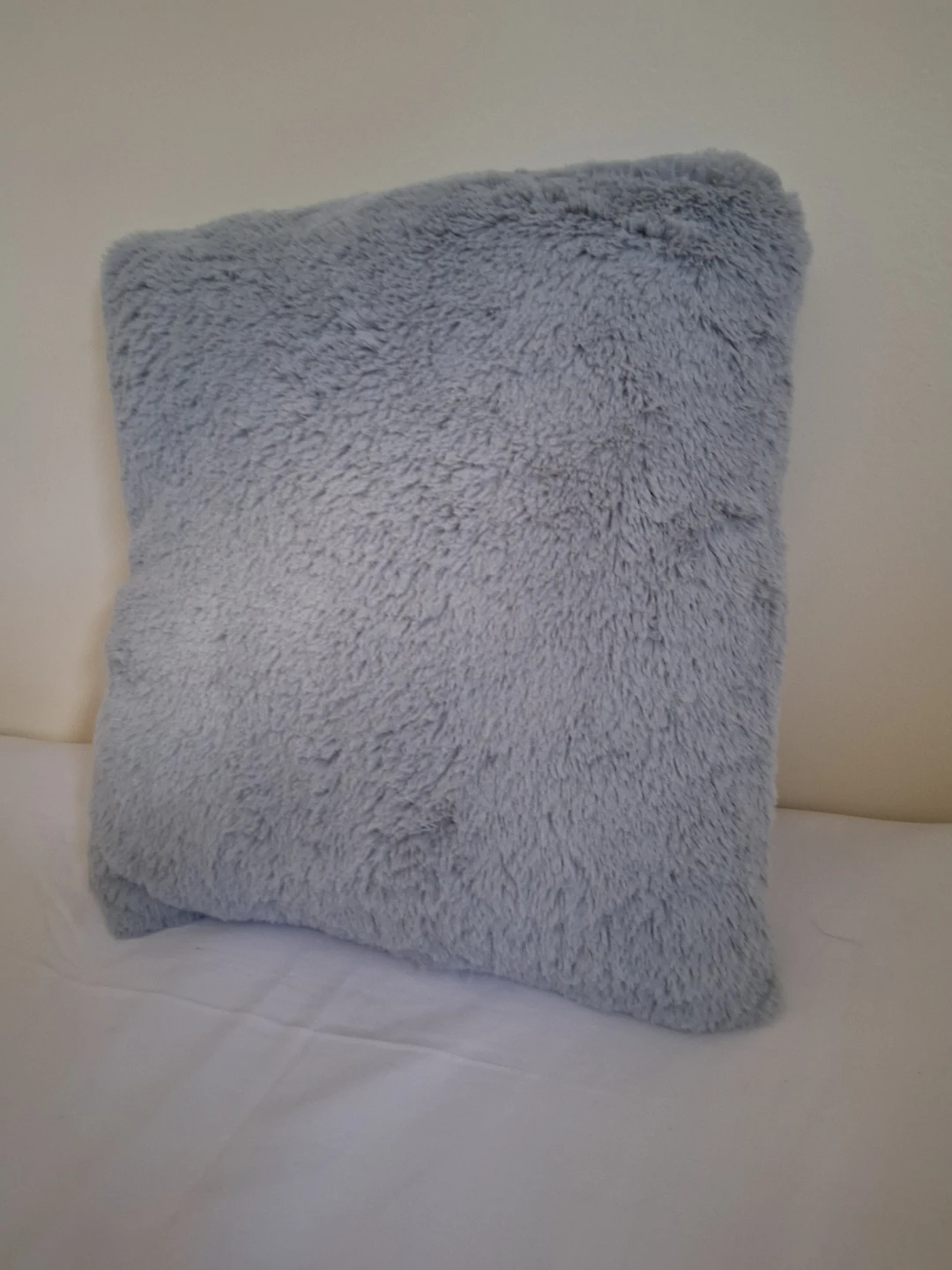 Grey Faux Fur Throw Pillow - photo 3