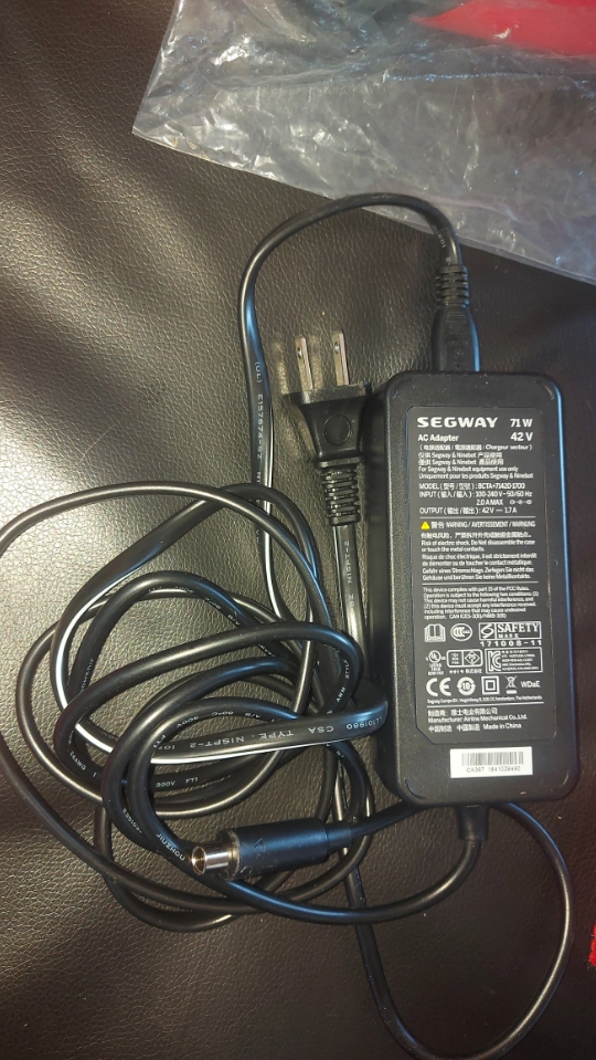 Scooter charger Segway AC Adapter 71W 42V