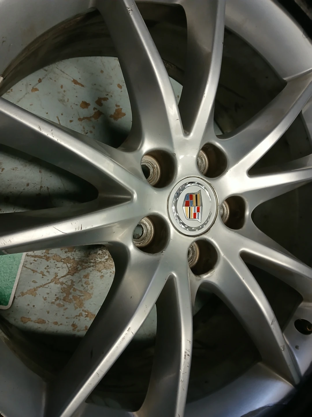 Cadillac Alloy Wheel rim