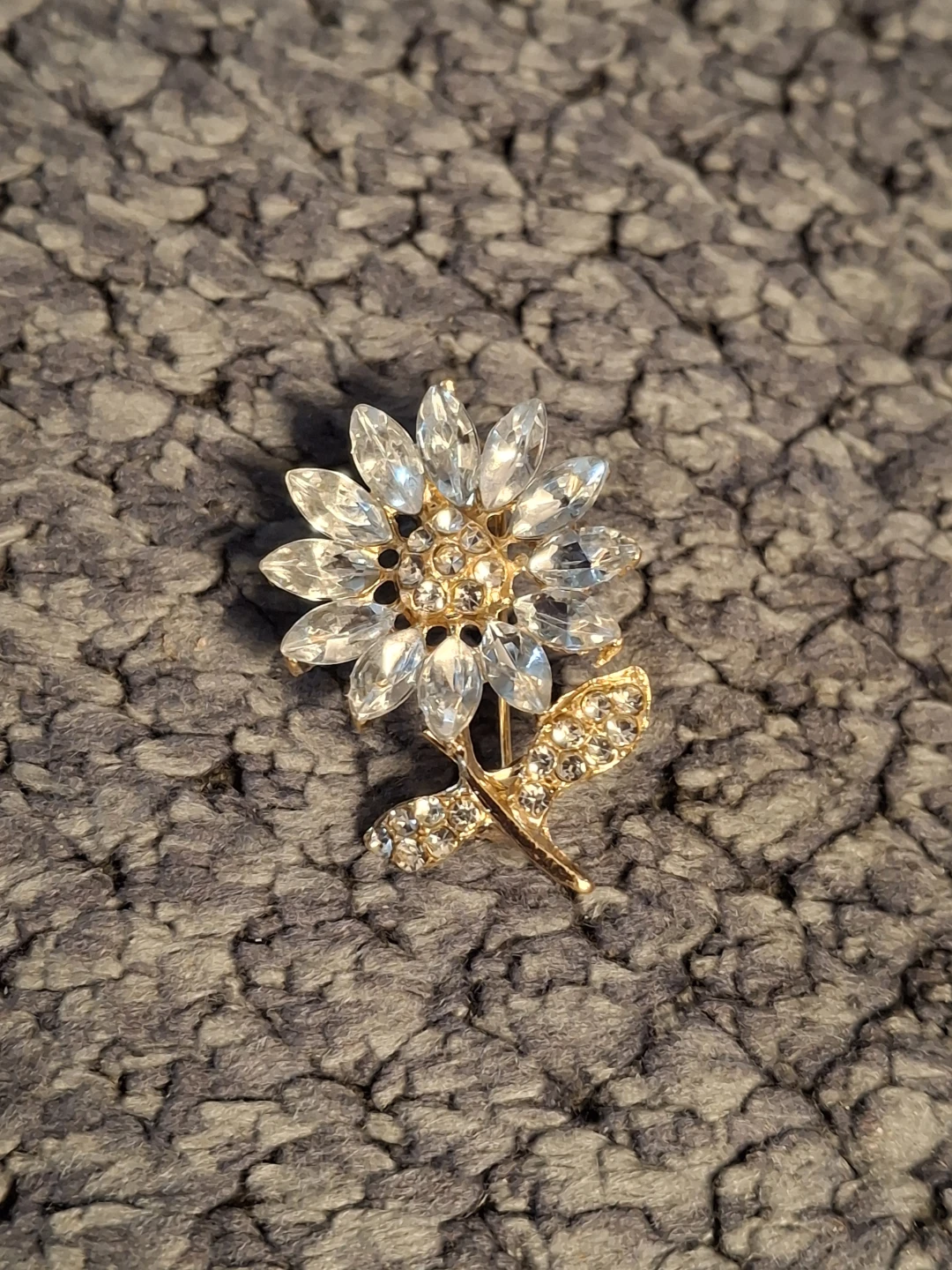 Sparkling Flower Brooch - photo 3