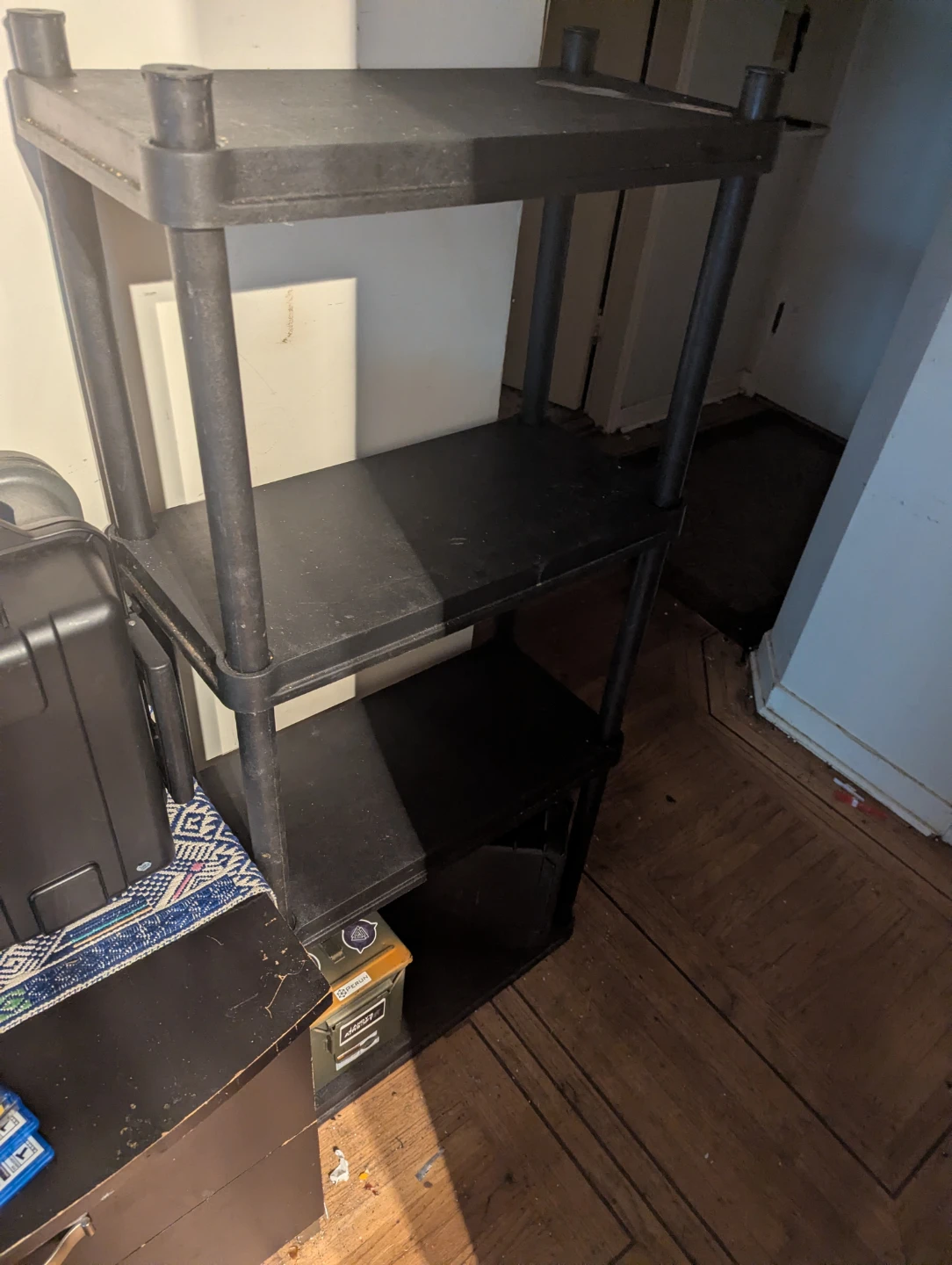 Shelving unit