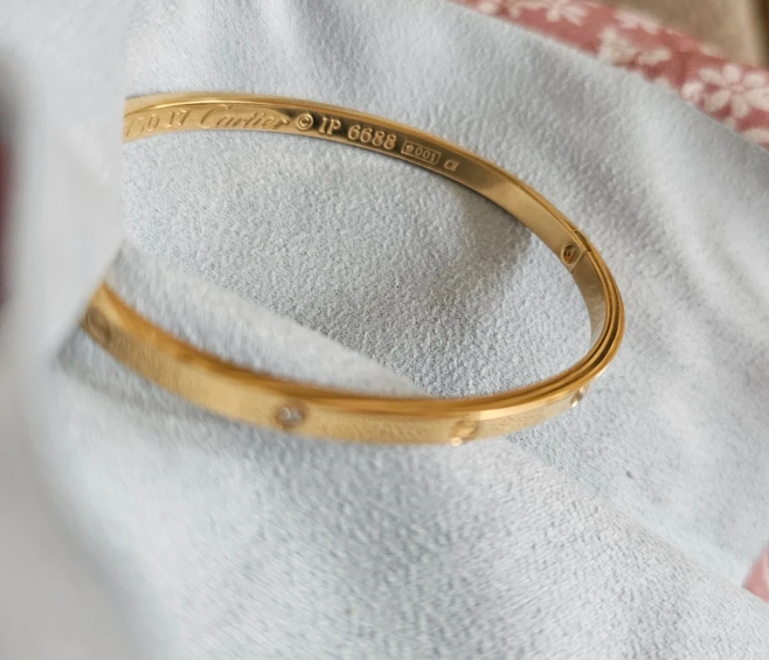 Cartier Love Bracelet - photo 2