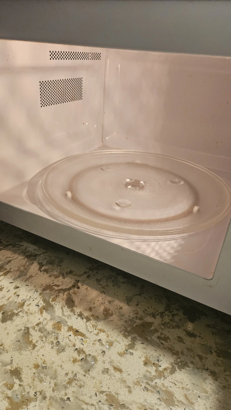 Hamilton Beach Microwave - photo 3