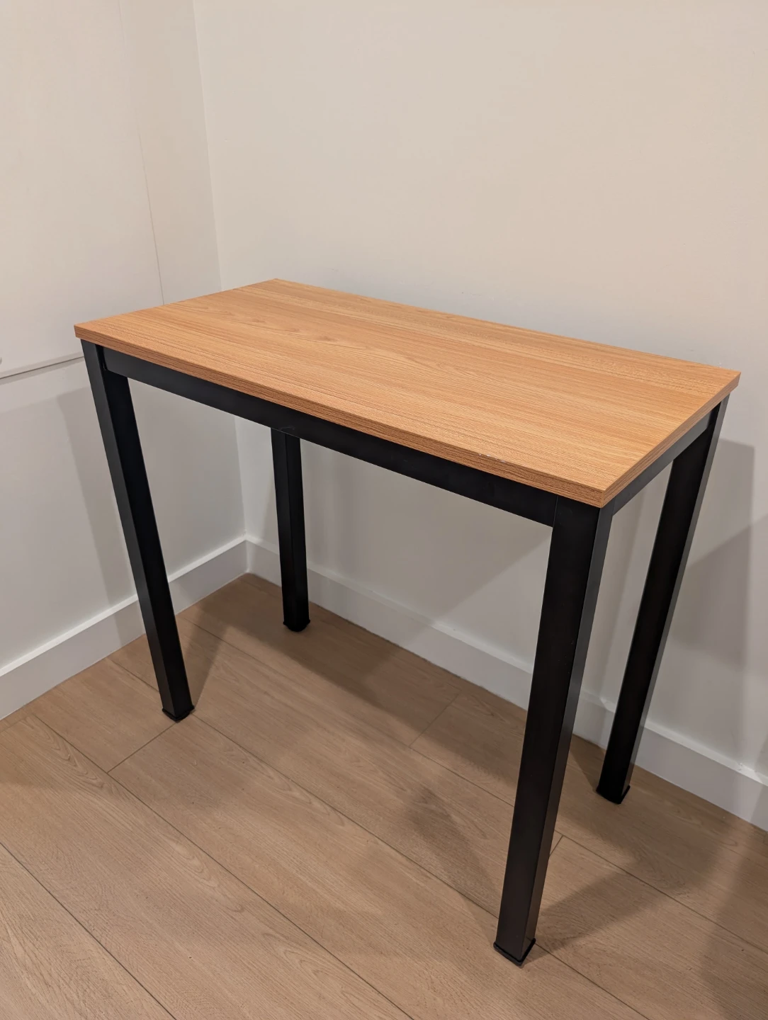 Small desk