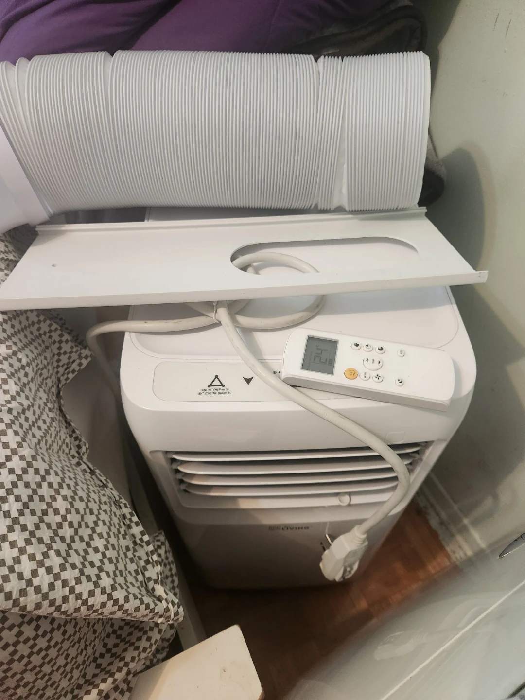 Portable air conditioner - photo 2