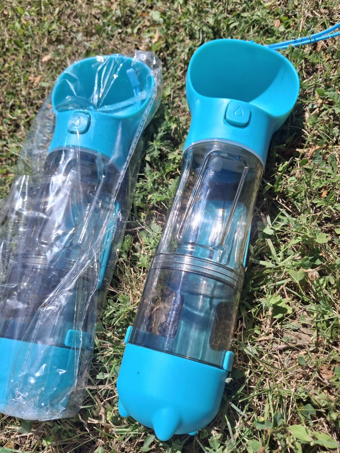 Pet Water Bottle & food dispenser - photo 5