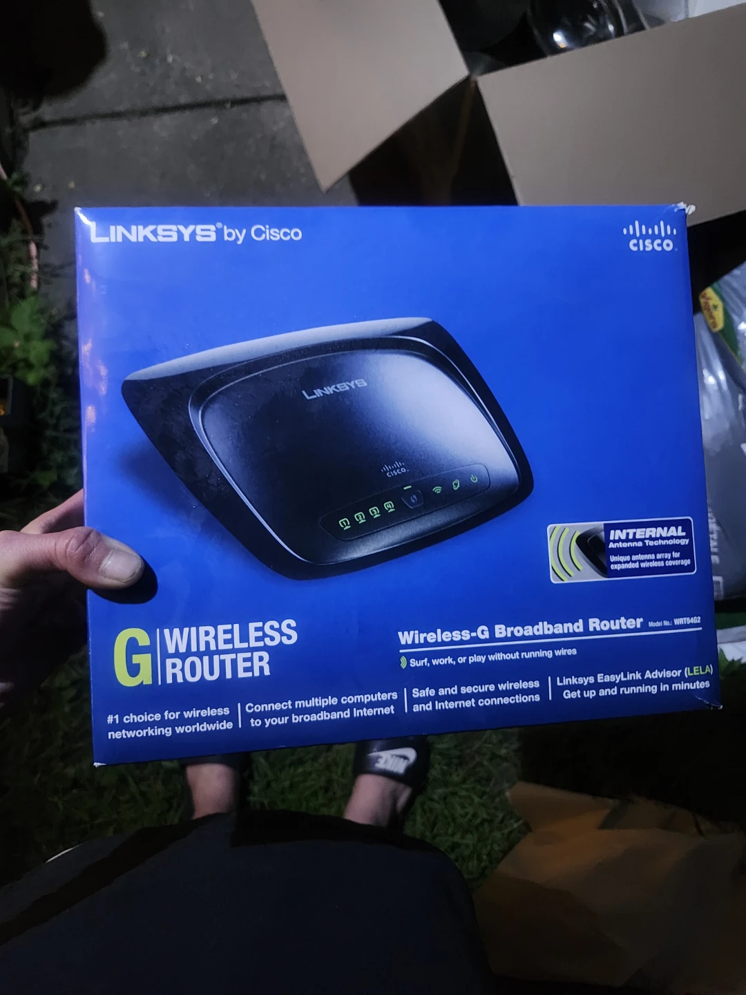 Linksys by Cisco Wireless-G Broadband Router WRT54G2