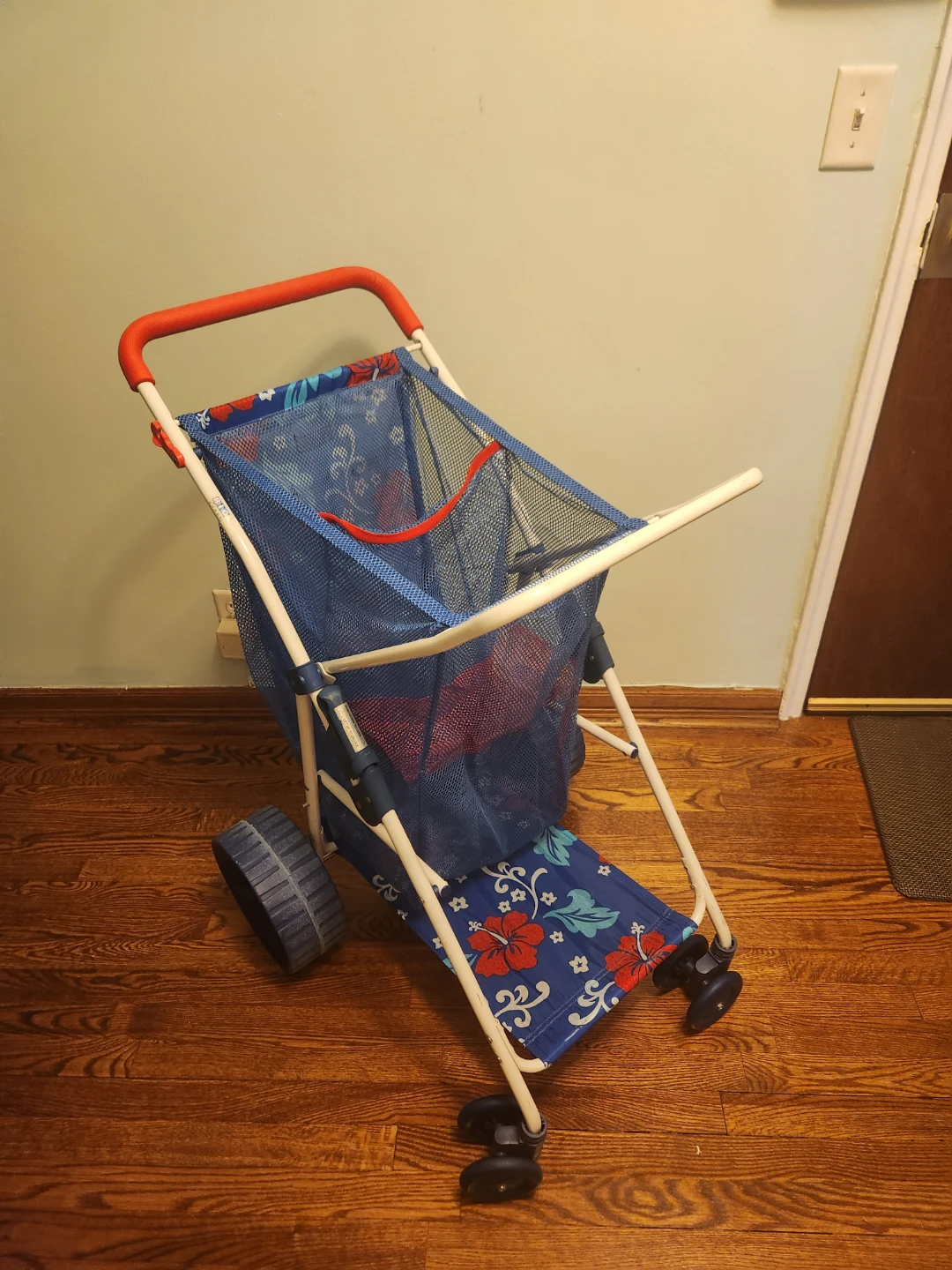 Wonder Wheeler Beach Cart
