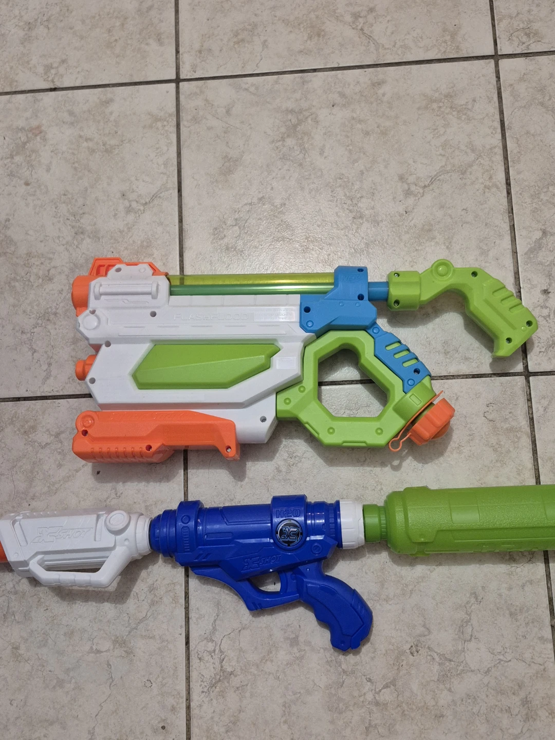 BN)X-Shot & Flash Flood Water Blasters