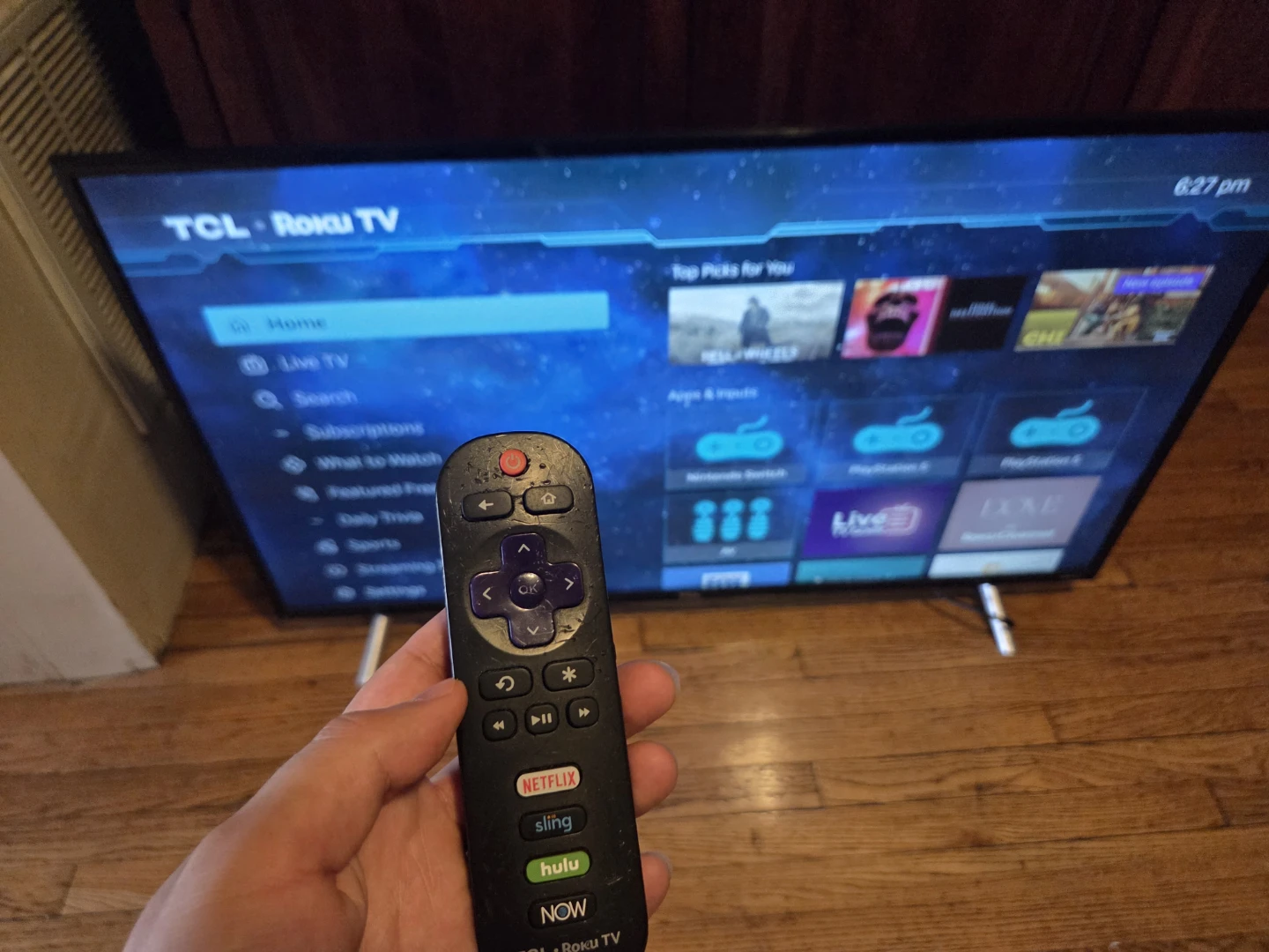 TCL Roku TV 4K *read description* - photo 3