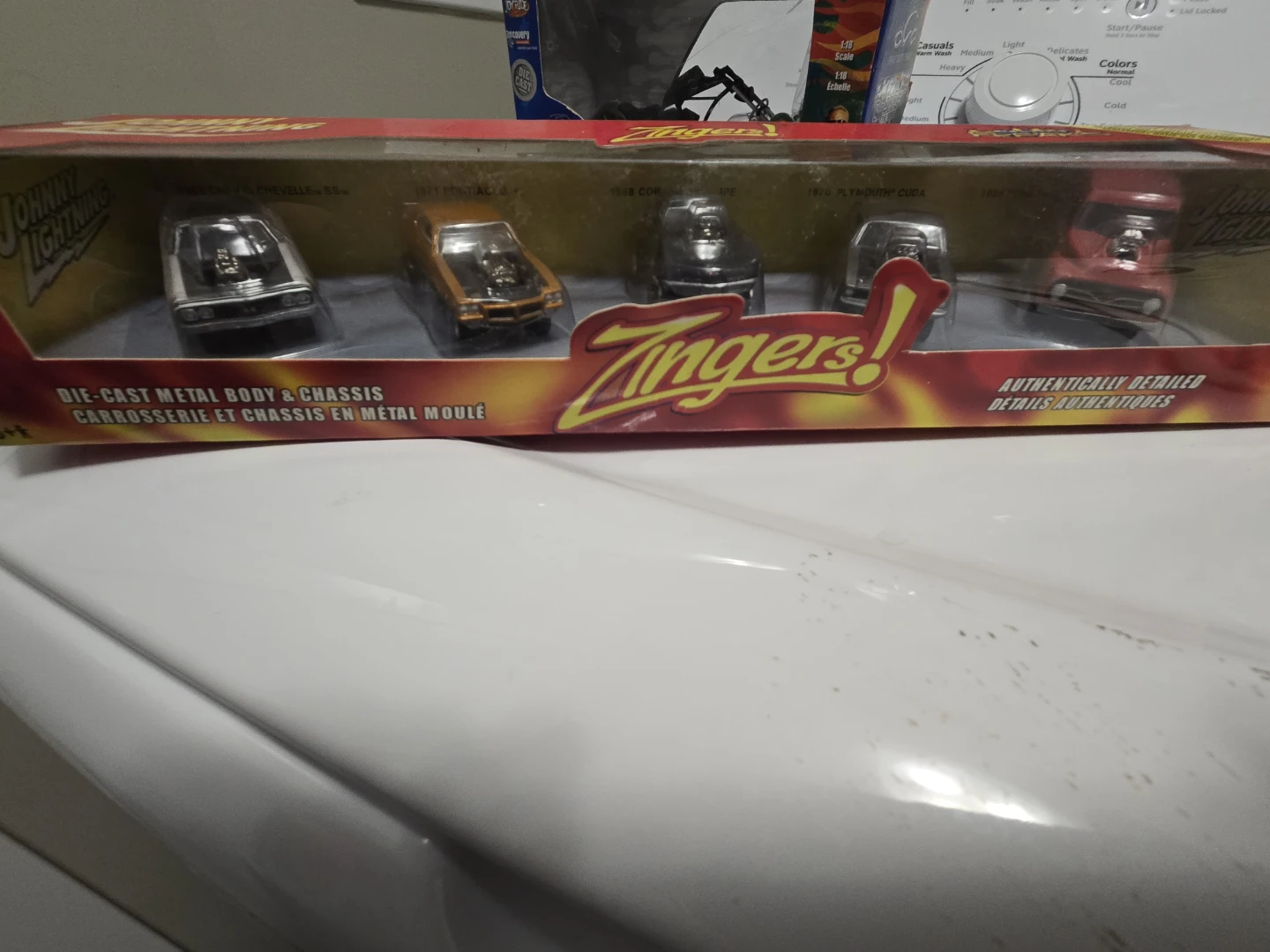 Johnny Lightning Zingers! Die-Cast Car Set