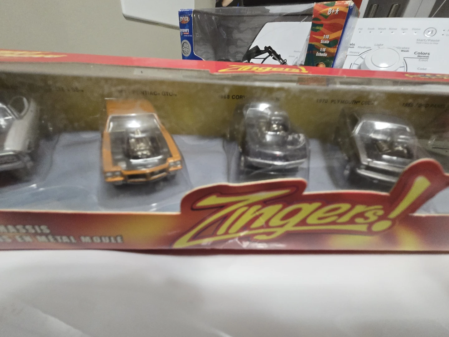 Johnny Lightning Zingers! Die-Cast Car Set - photo 4