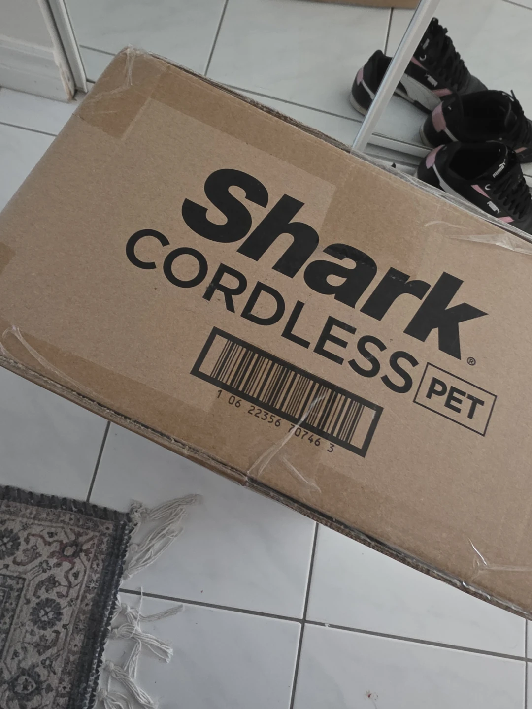 BRAND NEW!! Shark Cordless Pet Vacuum Cleaner