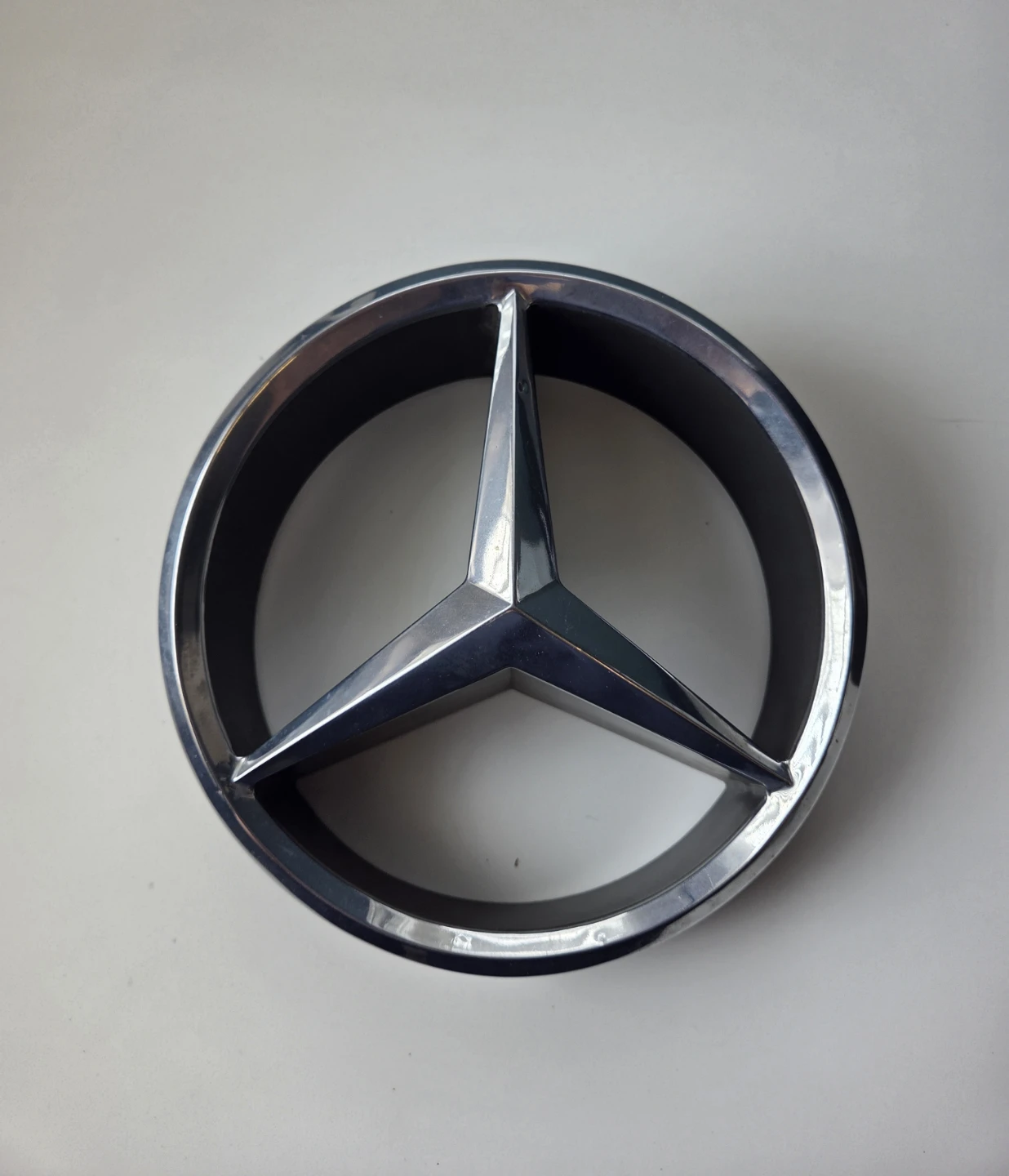 Mercedes-Benz Vintage Grill Star Logo Emblem