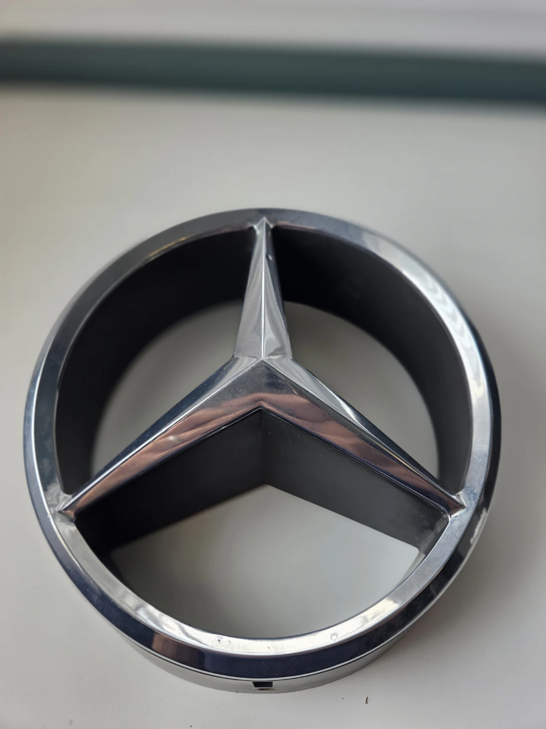 Mercedes-Benz Vintage Grill Star Logo Emblem - photo 2