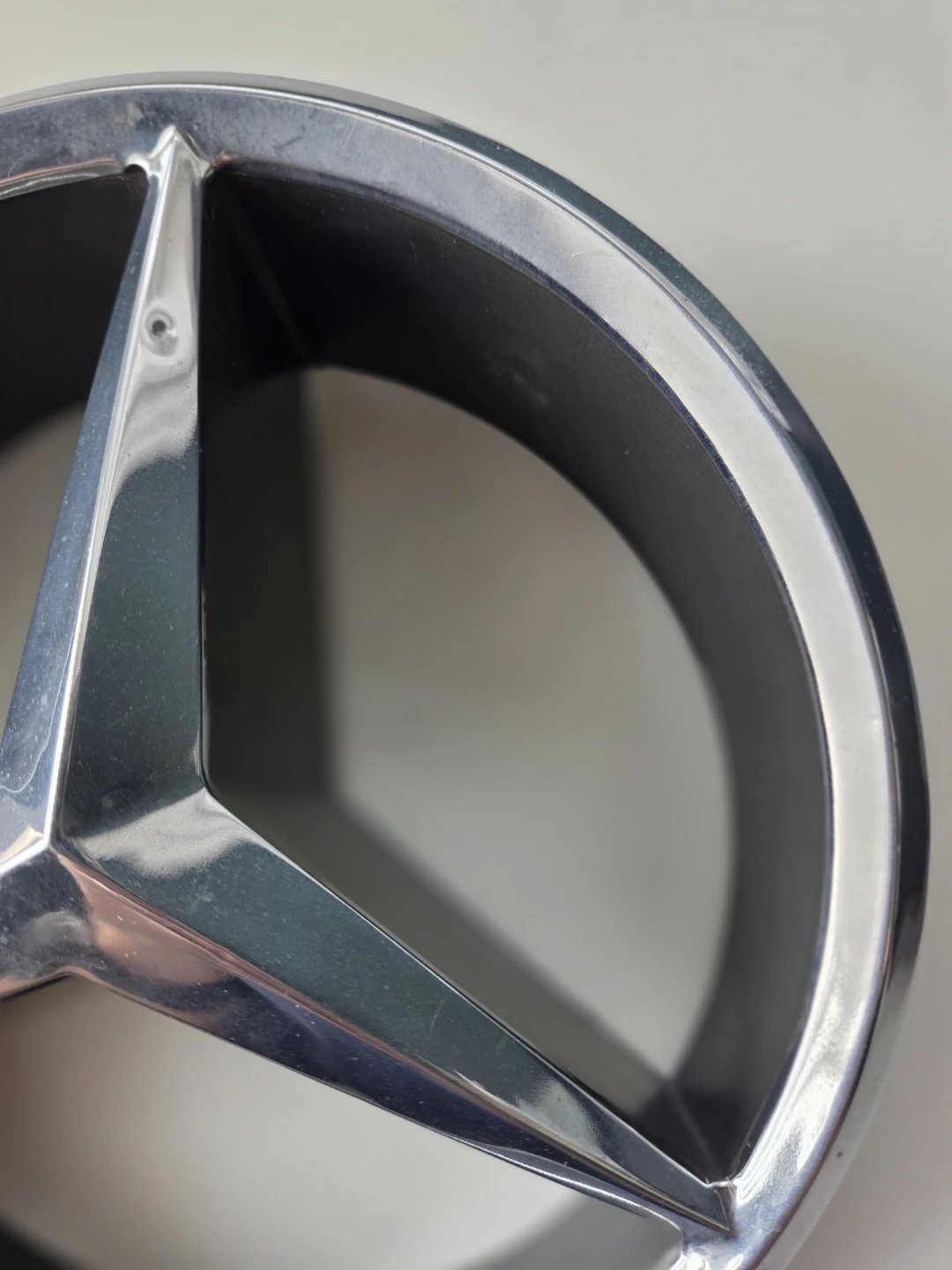 Mercedes-Benz Vintage Grill Star Logo Emblem - photo 3