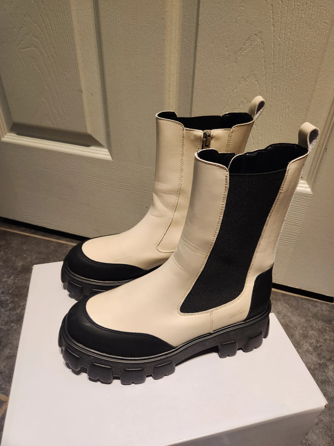 Cream and Black Combat Boots - photo 3
