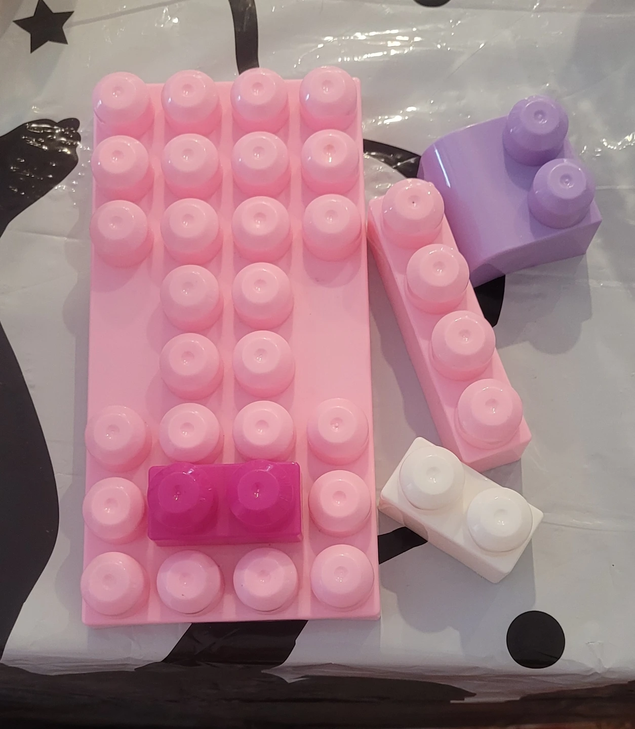 Bag of Assorted Building Blocks - photo 2