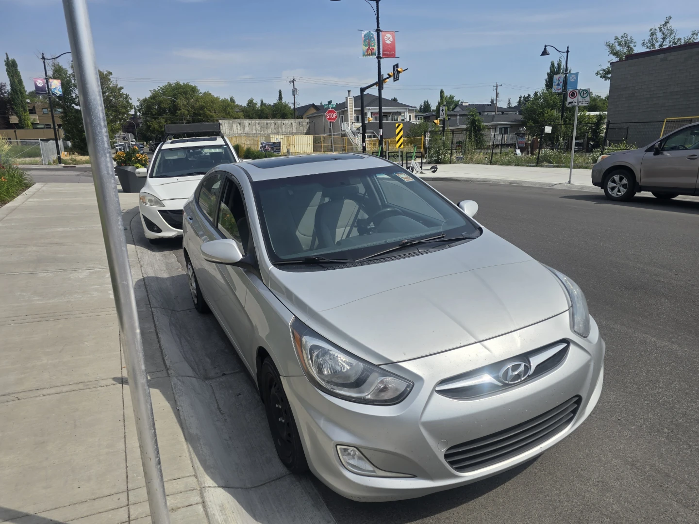 Hyundai Accent Sedan - photo 3