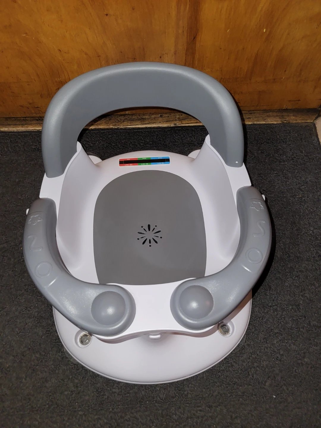 Baby Bath Seat with Temperature Indicator - photo 3
