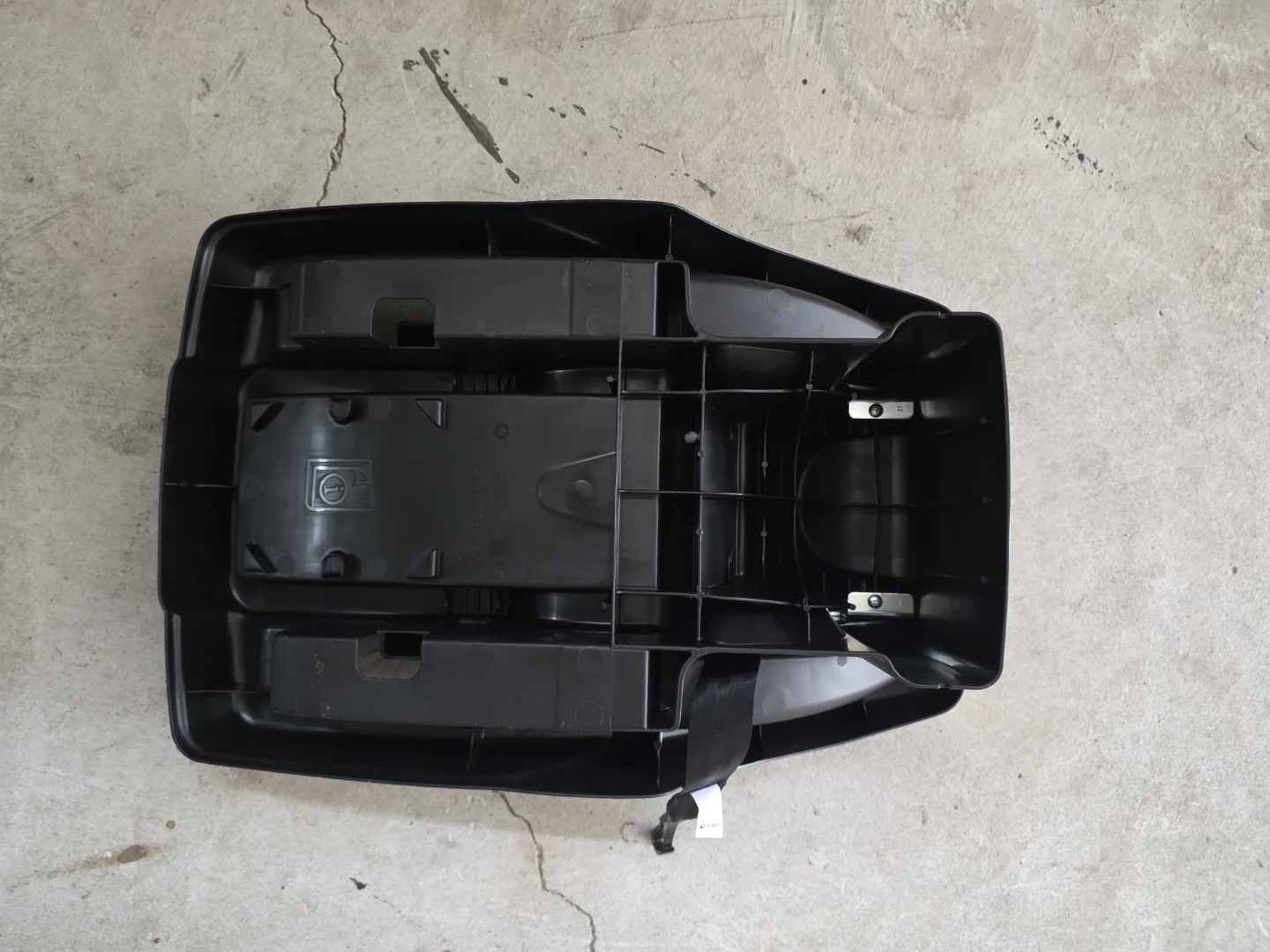 Newell Brands Snugride 30 Car Seat Base - photo 2