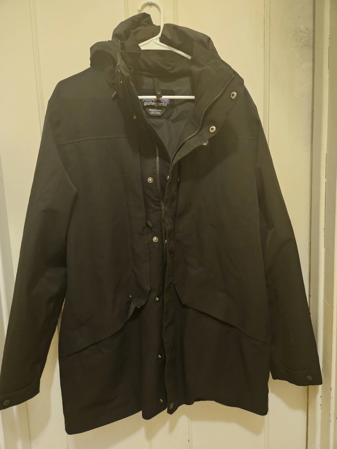 Patagonia Black Men's Medium Waterproof Parka