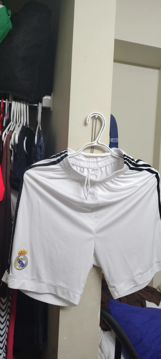 Adidas Real Madrid Ronaldo 7 Jersey and Shorts - Medium - photo 3