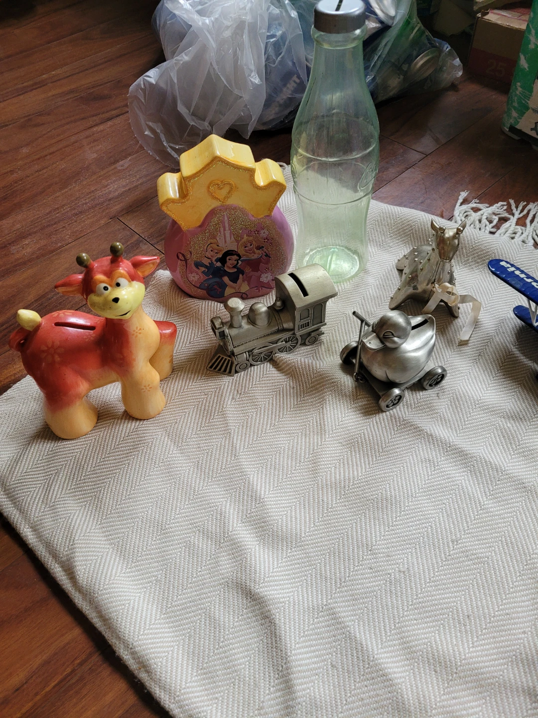Assorted Coin Banks and Figurines - photo 2