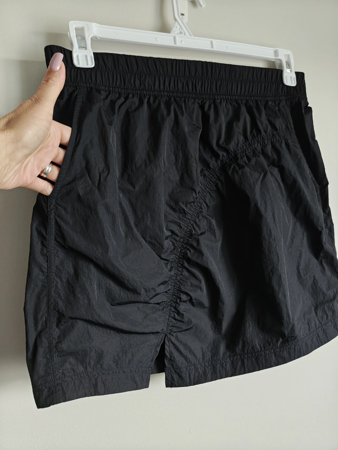 Lululemon Black Skirt - photo 2
