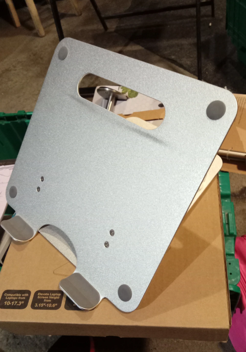 Nulaxy Laptop Stand