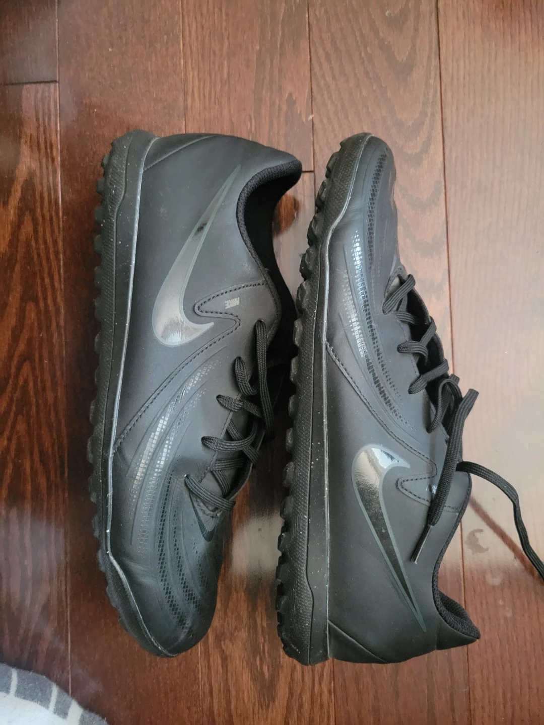 Nike Phantom Luna Turf Cleats - photo 4