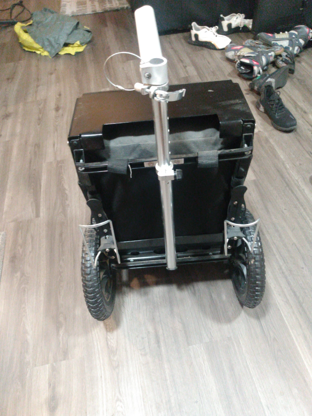 ZÜCA Rolling Black Bag with Handle and Wheels - photo 4