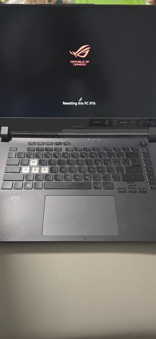Asus ROG Strix g513.