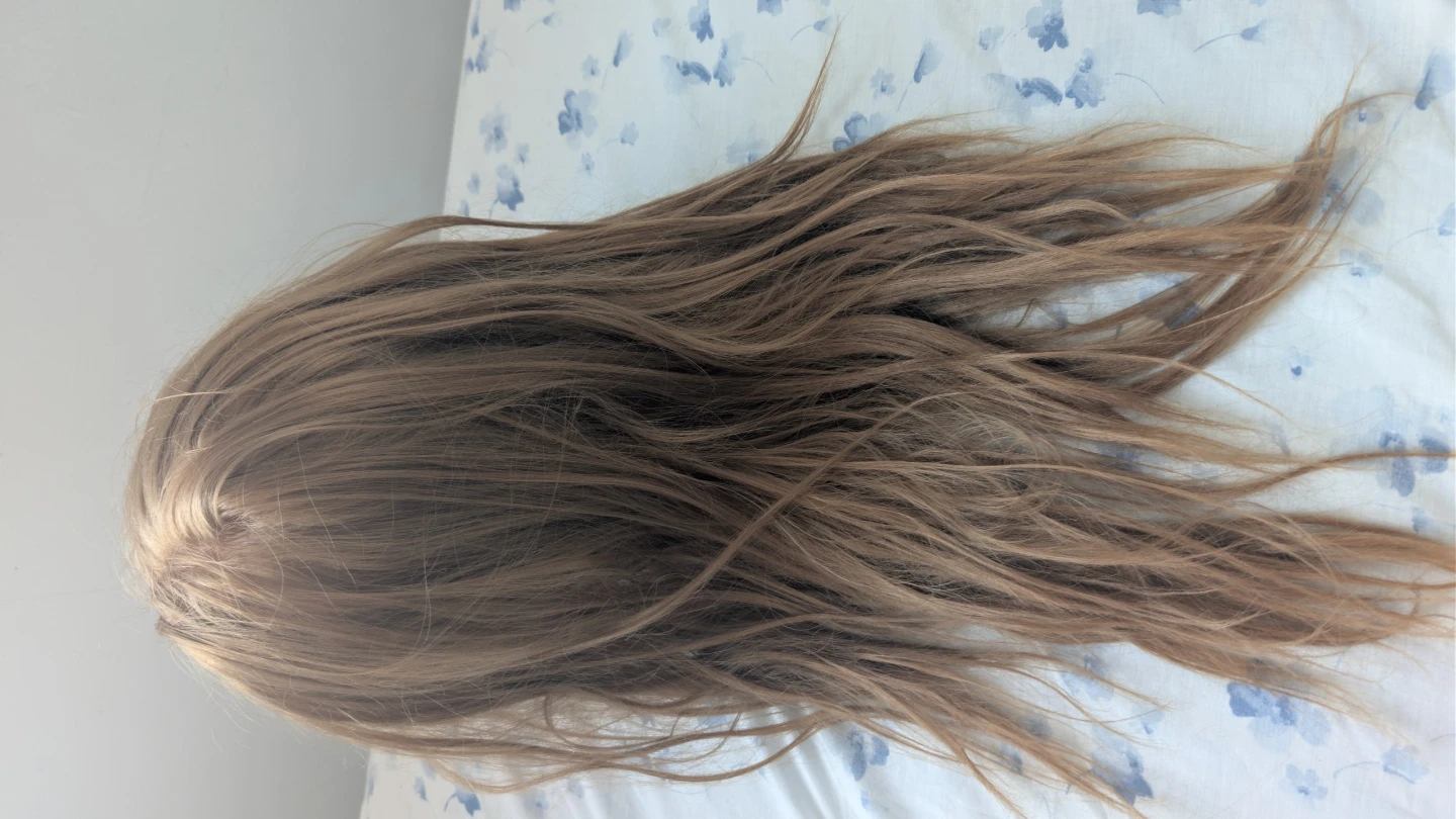 A hair mannequin